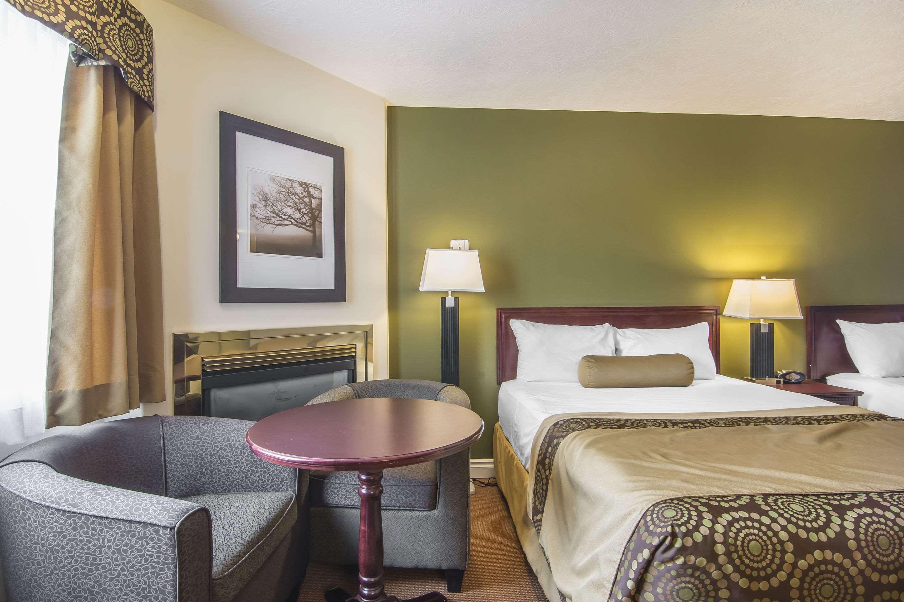 Econo Lodge Inn & Suites High Level Kültér fotó